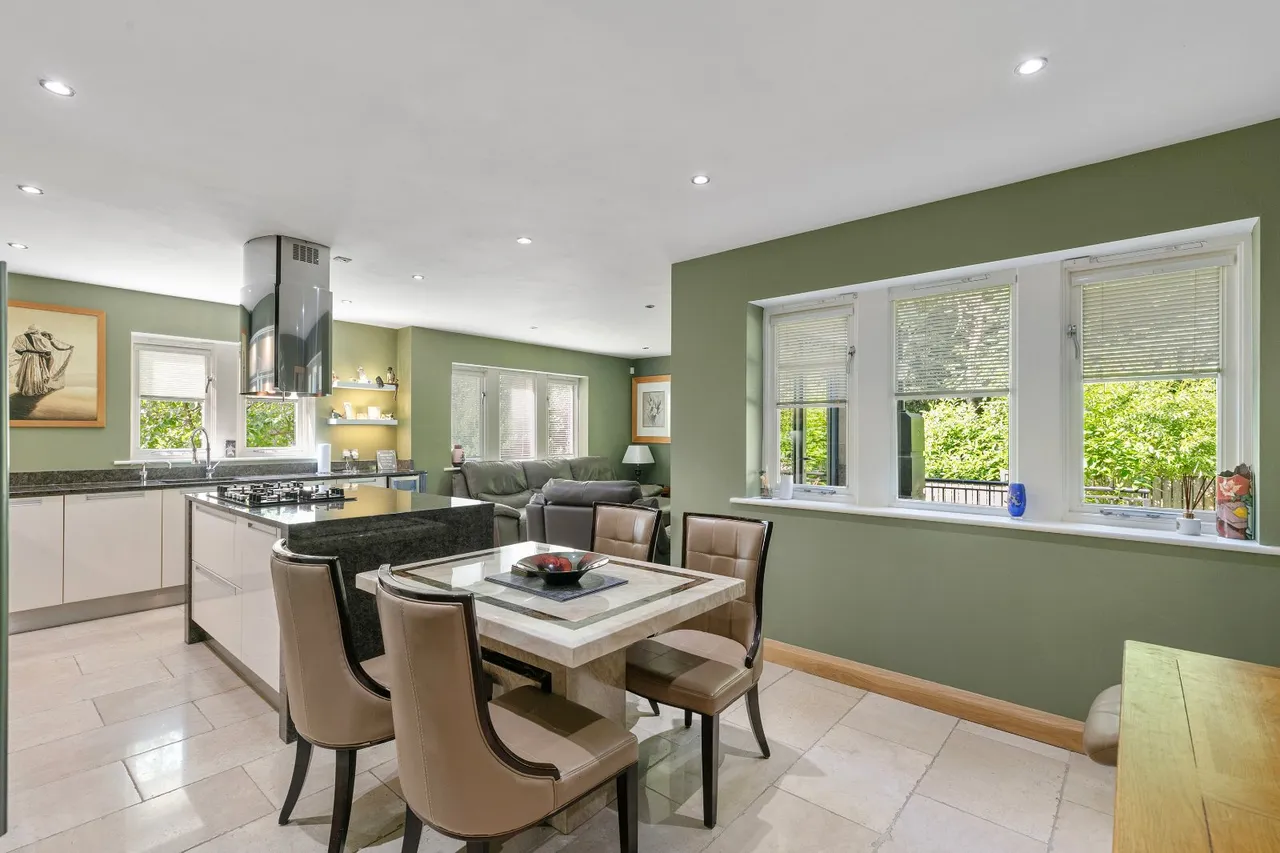 Park Drive, Bingley, BD16, photo 4