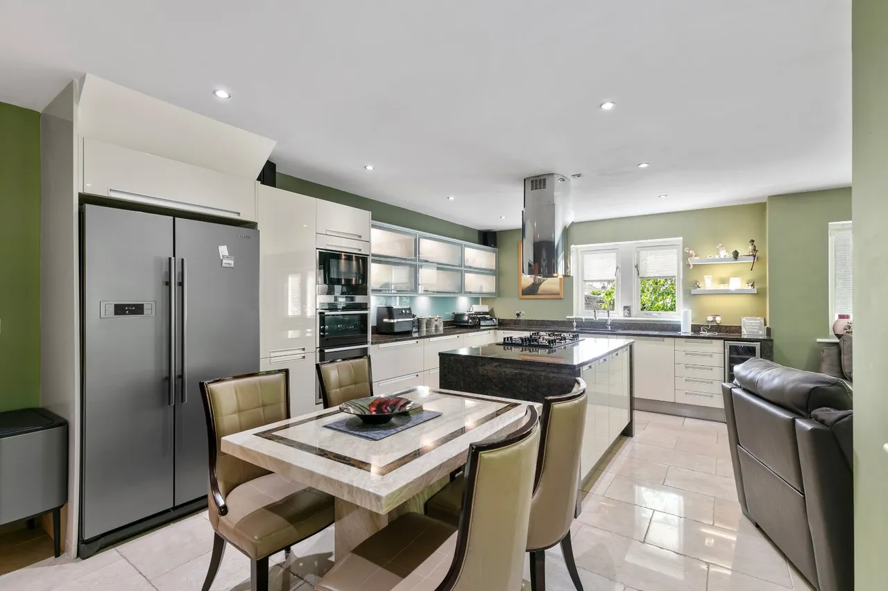 Park Drive, Bingley, BD16, photo 12
