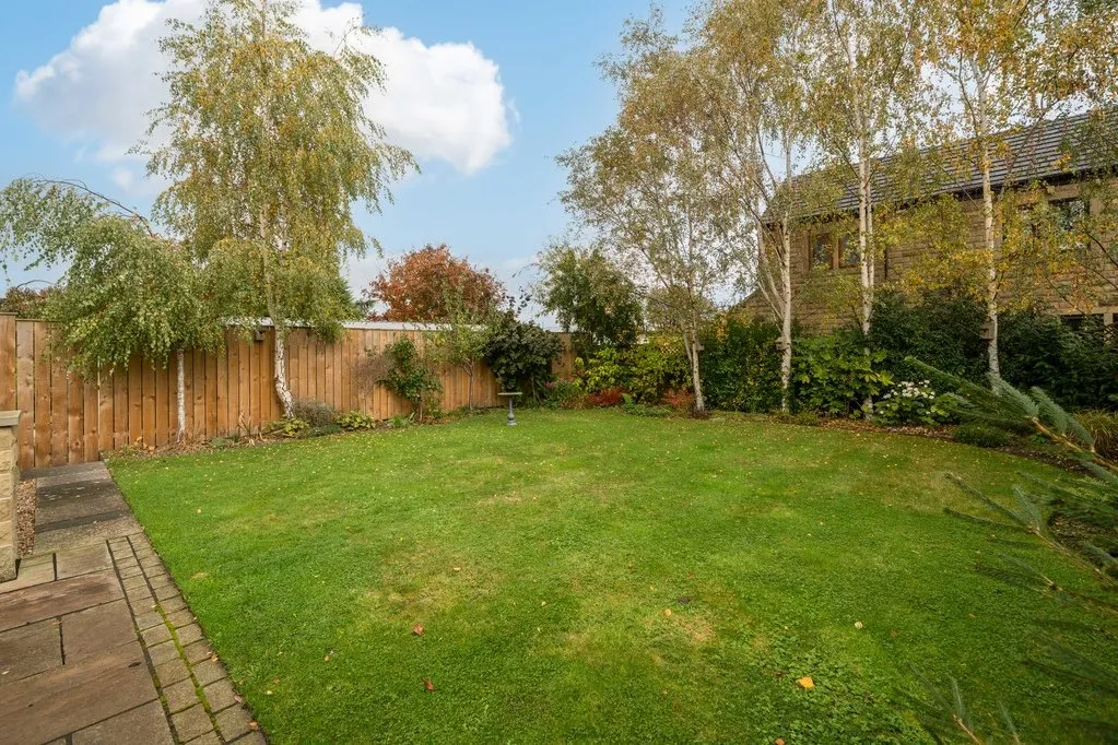 Headlands Road, Liversedge WF15 7NT, photo 28