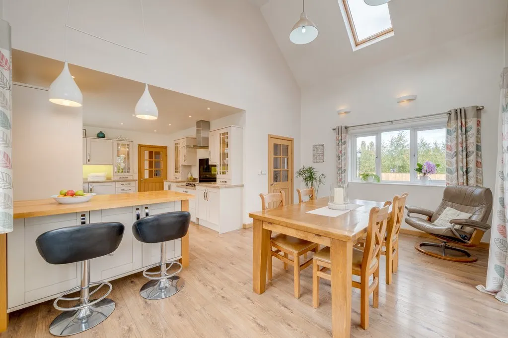 Headlands Road, Liversedge WF15 7NT, photo 4