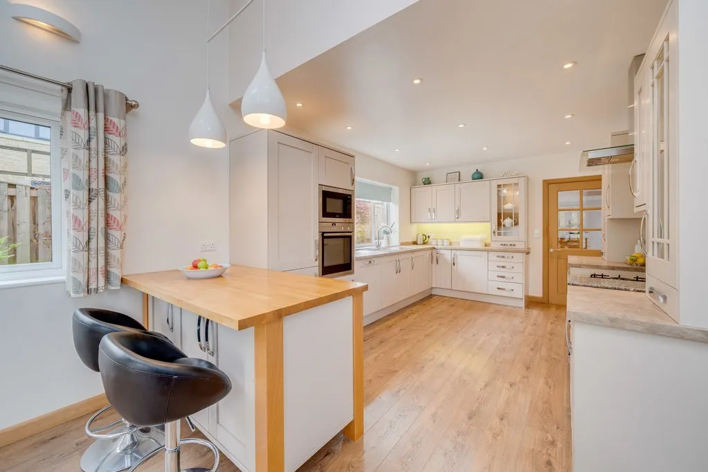 Headlands Road, Liversedge WF15 7NT, photo 5