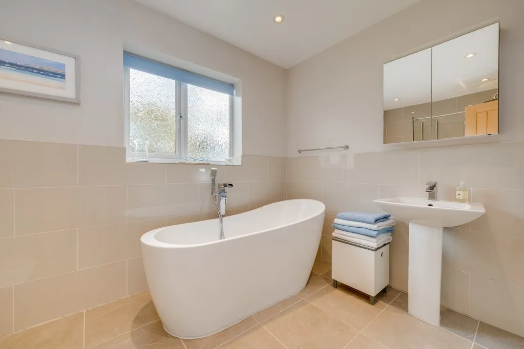 Headlands Road, Liversedge WF15 7NT, photo 23