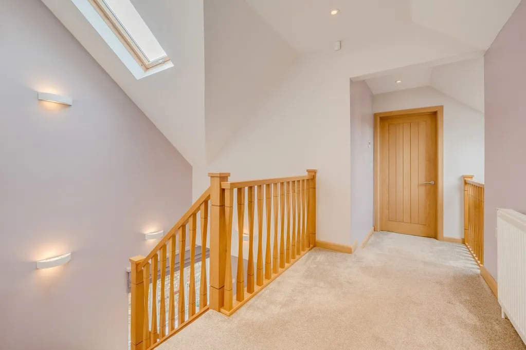 Headlands Road, Liversedge WF15 7NT, photo 15