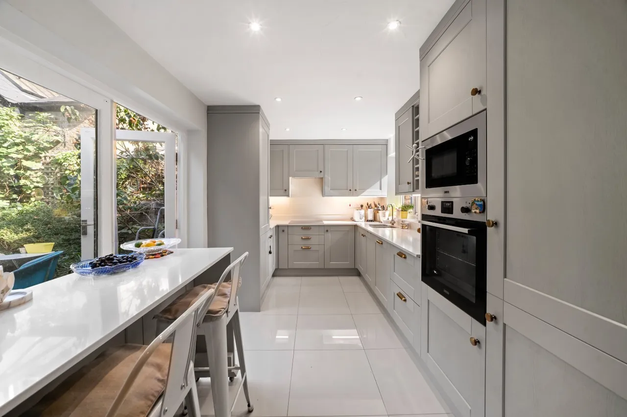 Addison Crescent, London, W14, photo 4