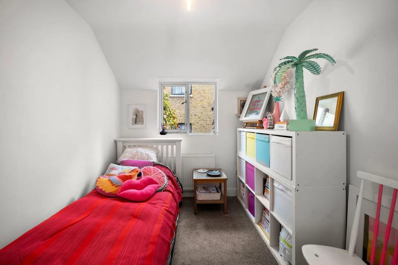 Addison Crescent, London, W14, photo 13