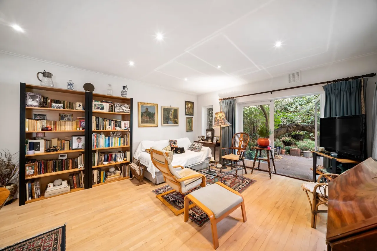 Addison Crescent, London, W14, photo 6