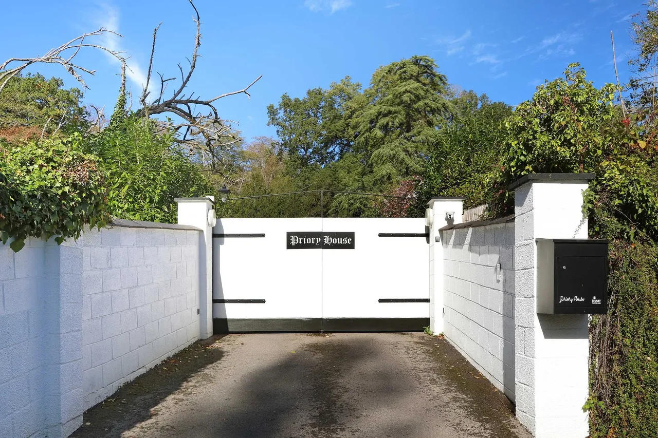 Clamp Hill, Stanmore, HA7, photo 28