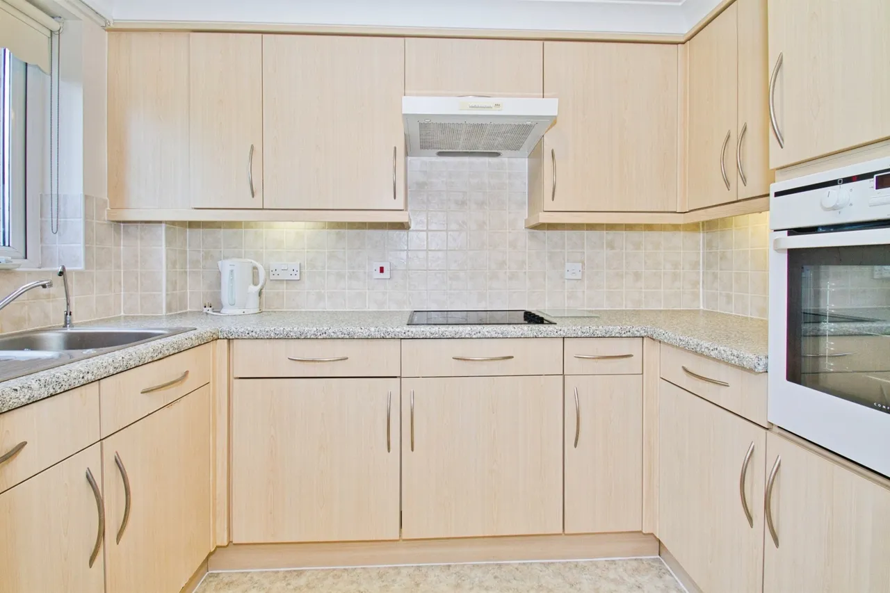 Wyndham Court, Yeovil, BA21, photo 3