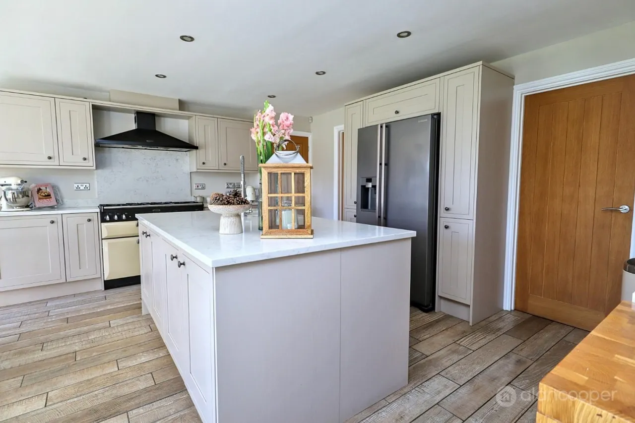 Norwich Close, St Nicolas Park, CV11, photo 18