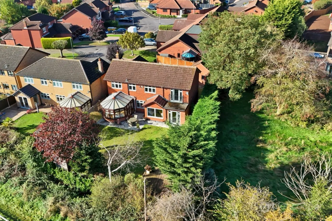 Norwich Close, St Nicolas Park, CV11, photo 48