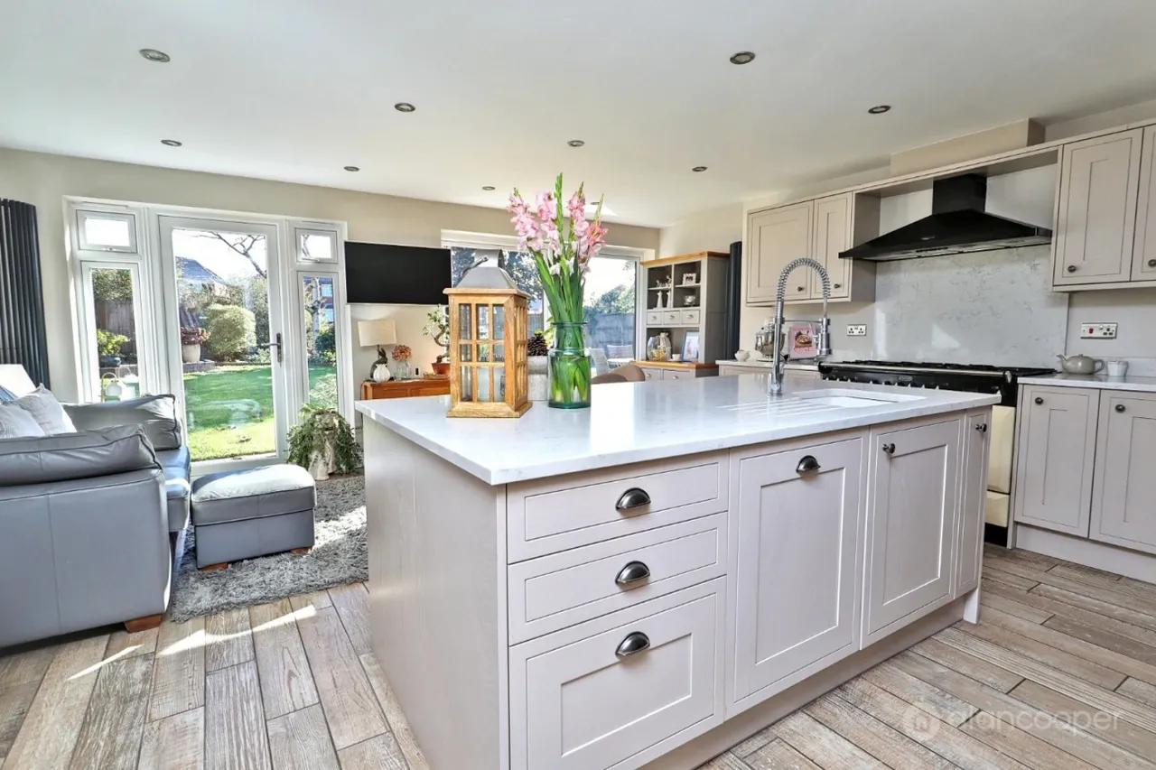 Norwich Close, St Nicolas Park, CV11, photo 14
