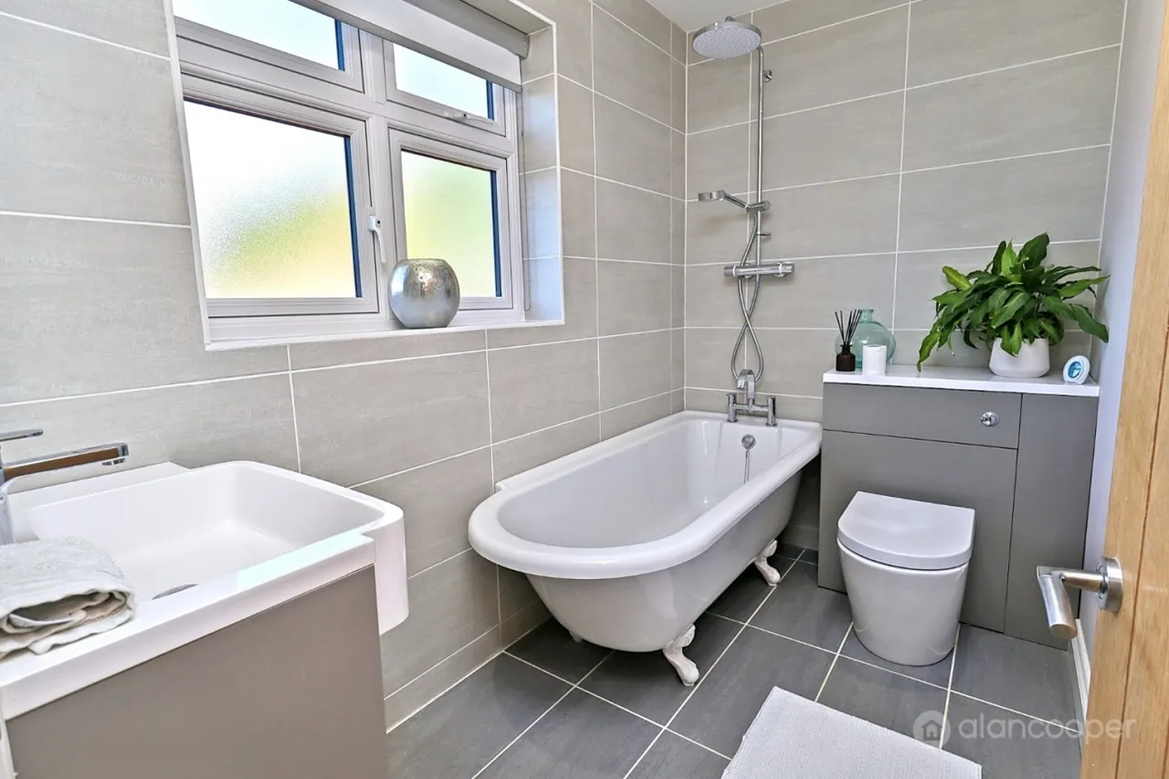 Norwich Close, St Nicolas Park, CV11, photo 40