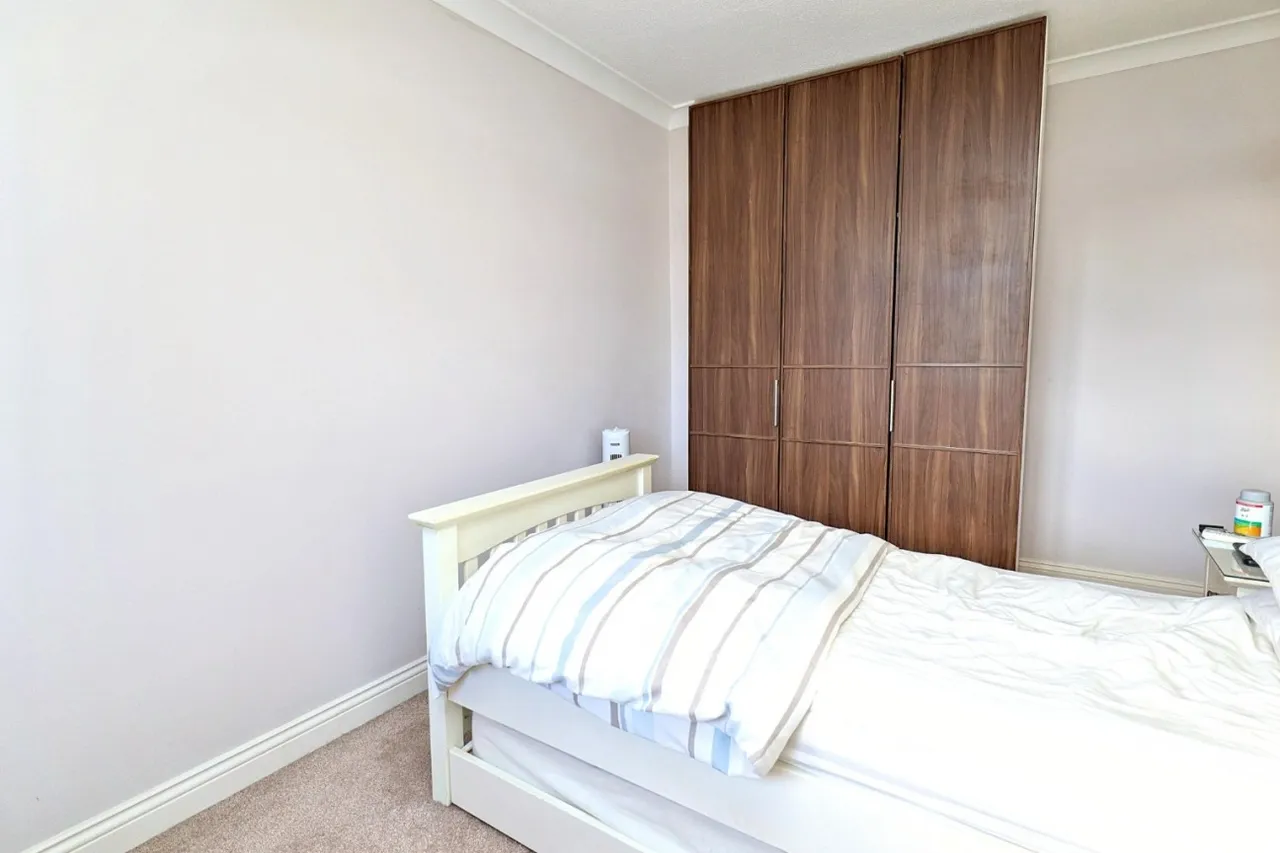 Norwich Close, St Nicolas Park, CV11, photo 39