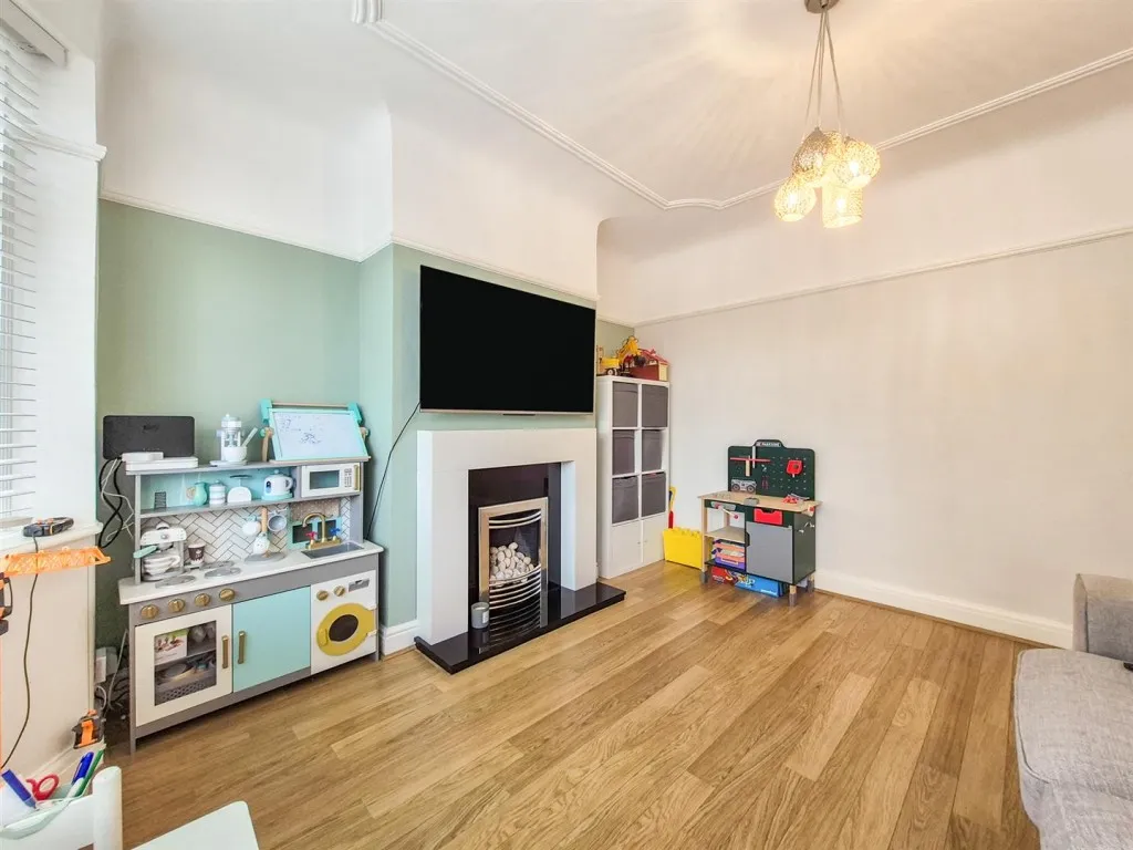 Broxton Avenue, Prenton, CH43, photo 5