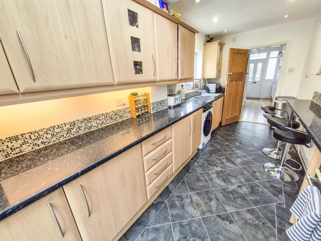 Broxton Avenue, Prenton, CH43, photo 16