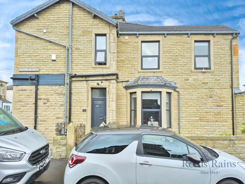 5 bed house for sale, St. Matthew Street, Burnley, BB11