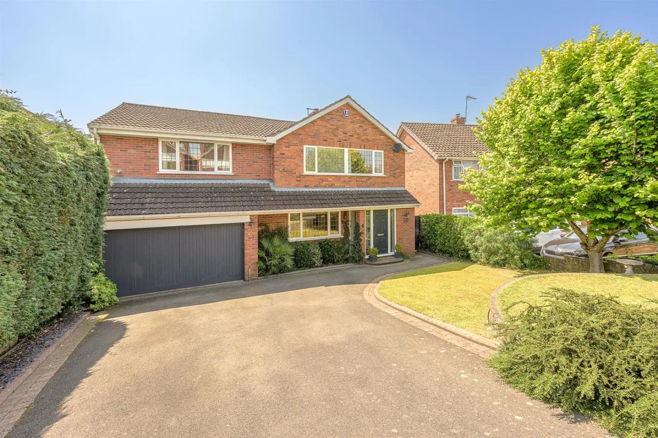 4 bed house for sale, Yarnborough Hill, Stourbridge, DY8