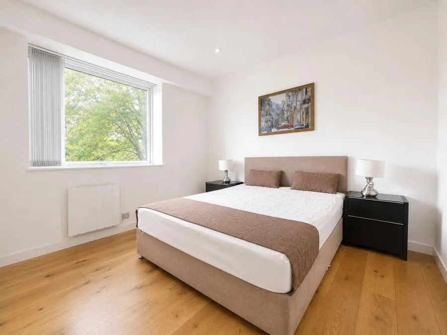 Clayton Road, Hayes, UB3, photo 4