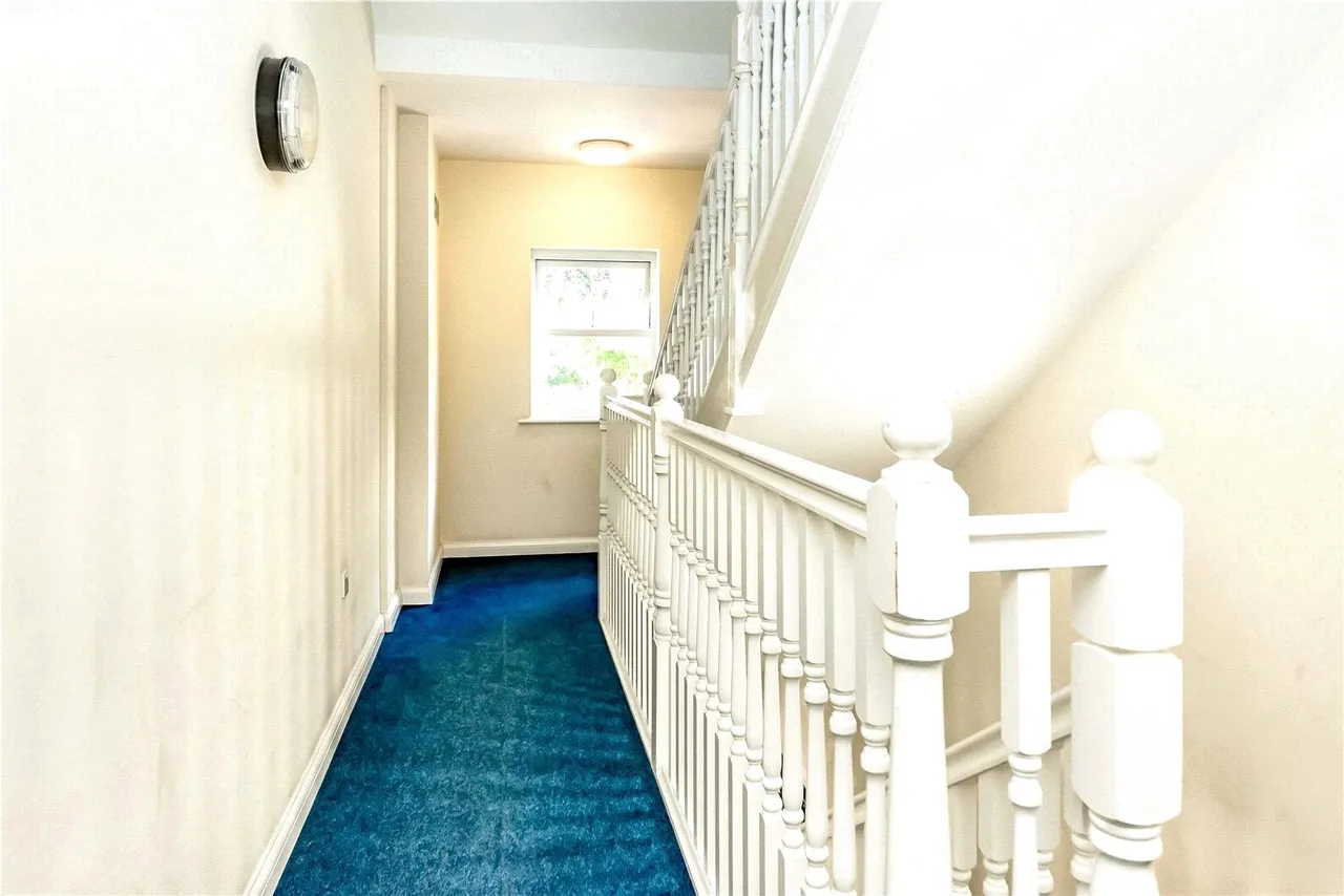 Farnborough Road, Farnborough, Hampshire, GU14 8AW, photo 7