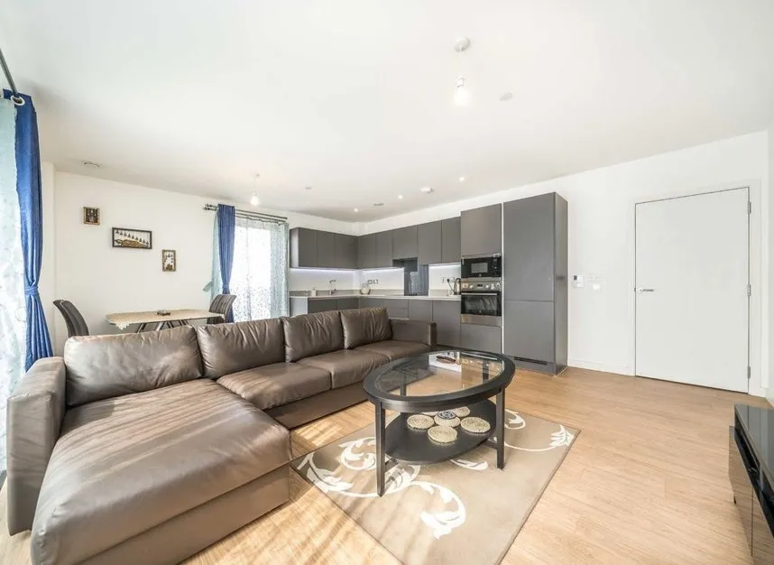 Ironworks Way, East Ham, E13, photo 2