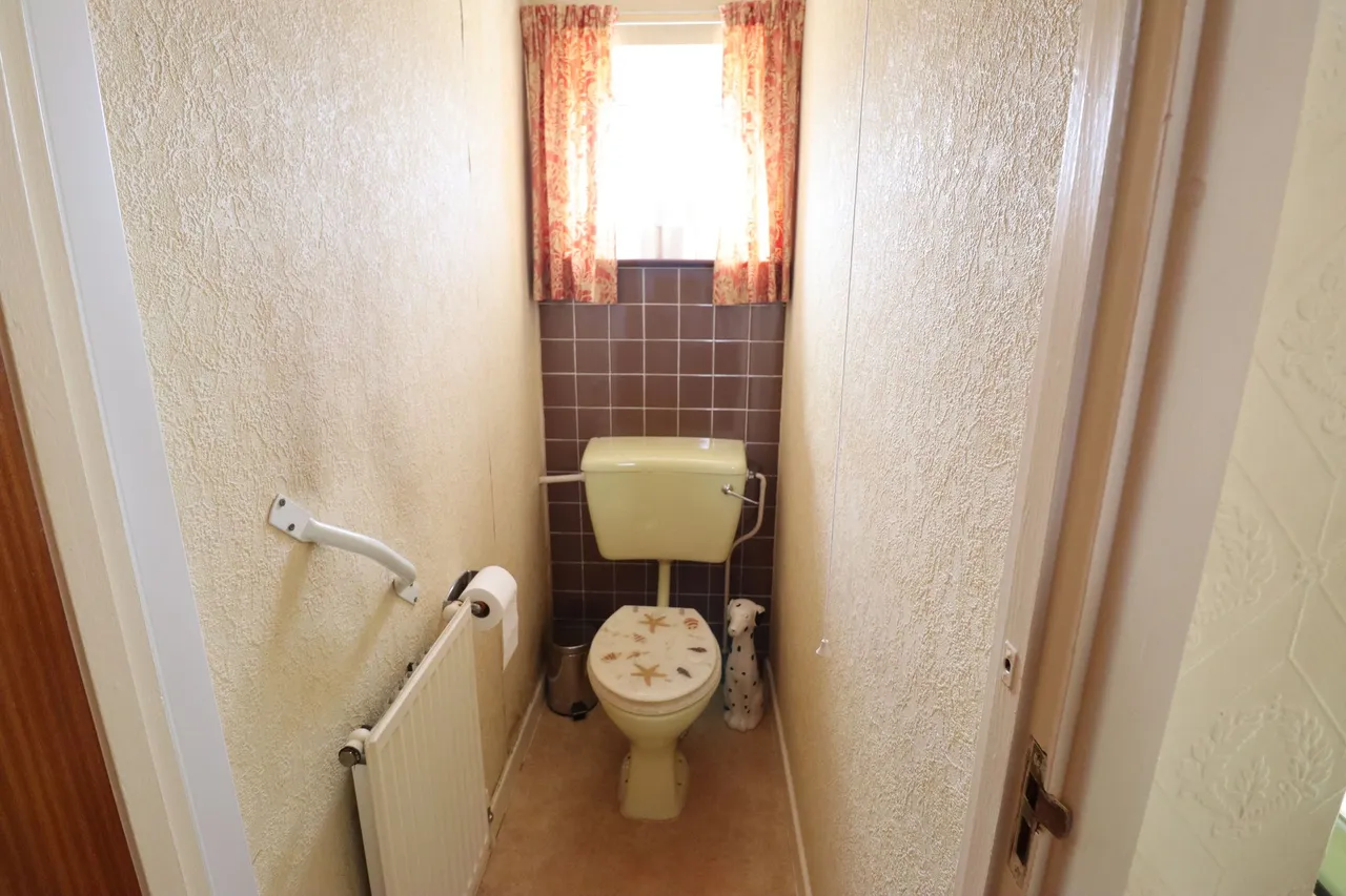 Hambro Hill, Rayleigh, Essex, SS6 9NH, photo 9