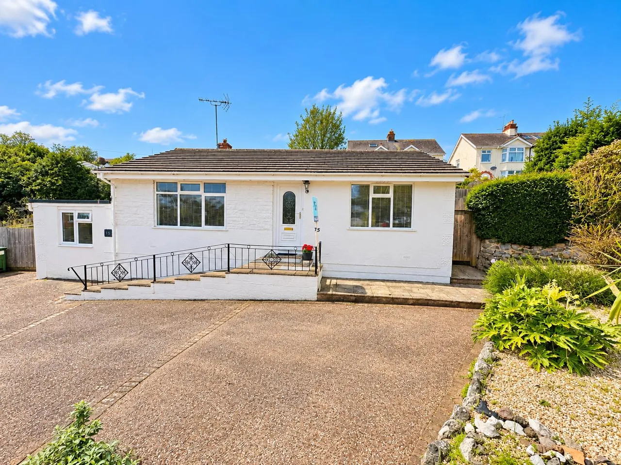 2 bed house for sale, Paradise Road, Teignmouth, TQ14