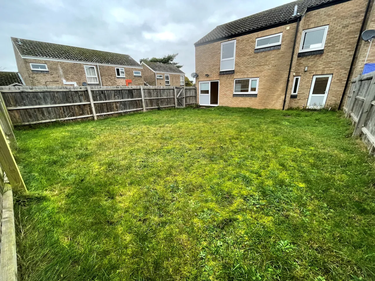 Elm Walk, Lakenheath, photo 9