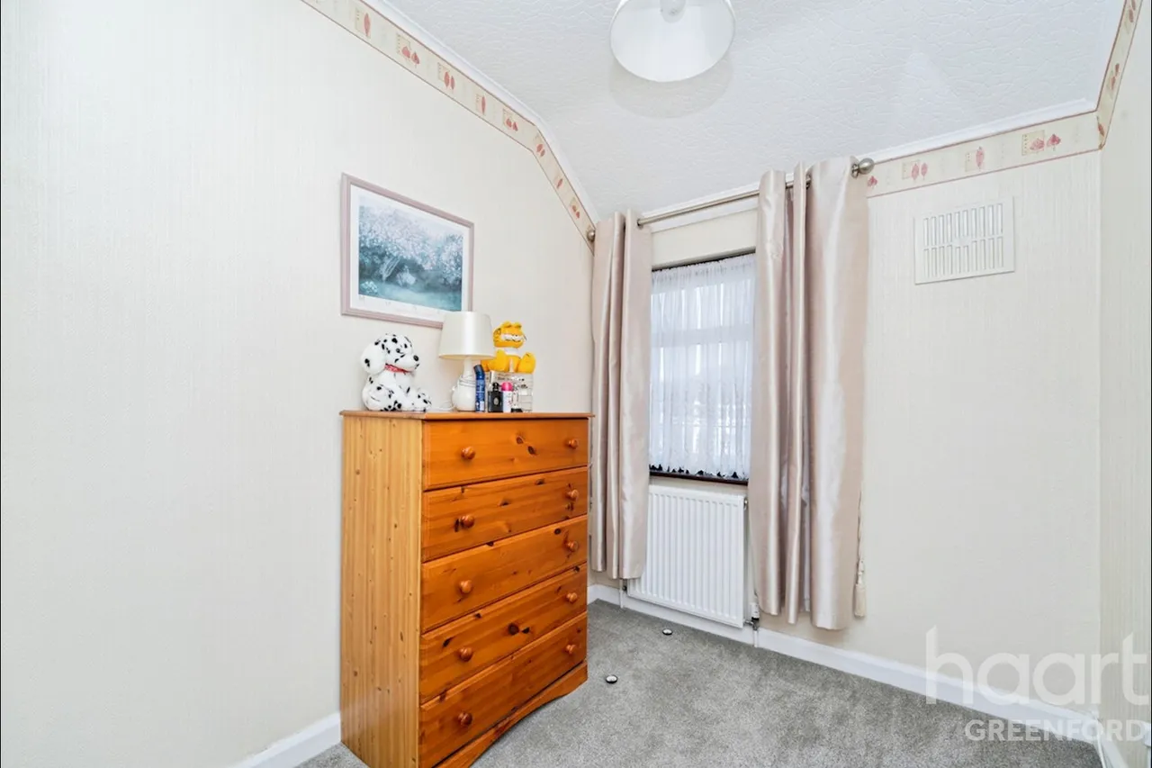 Hicks Avenue, Greenford, UB6, photo 9