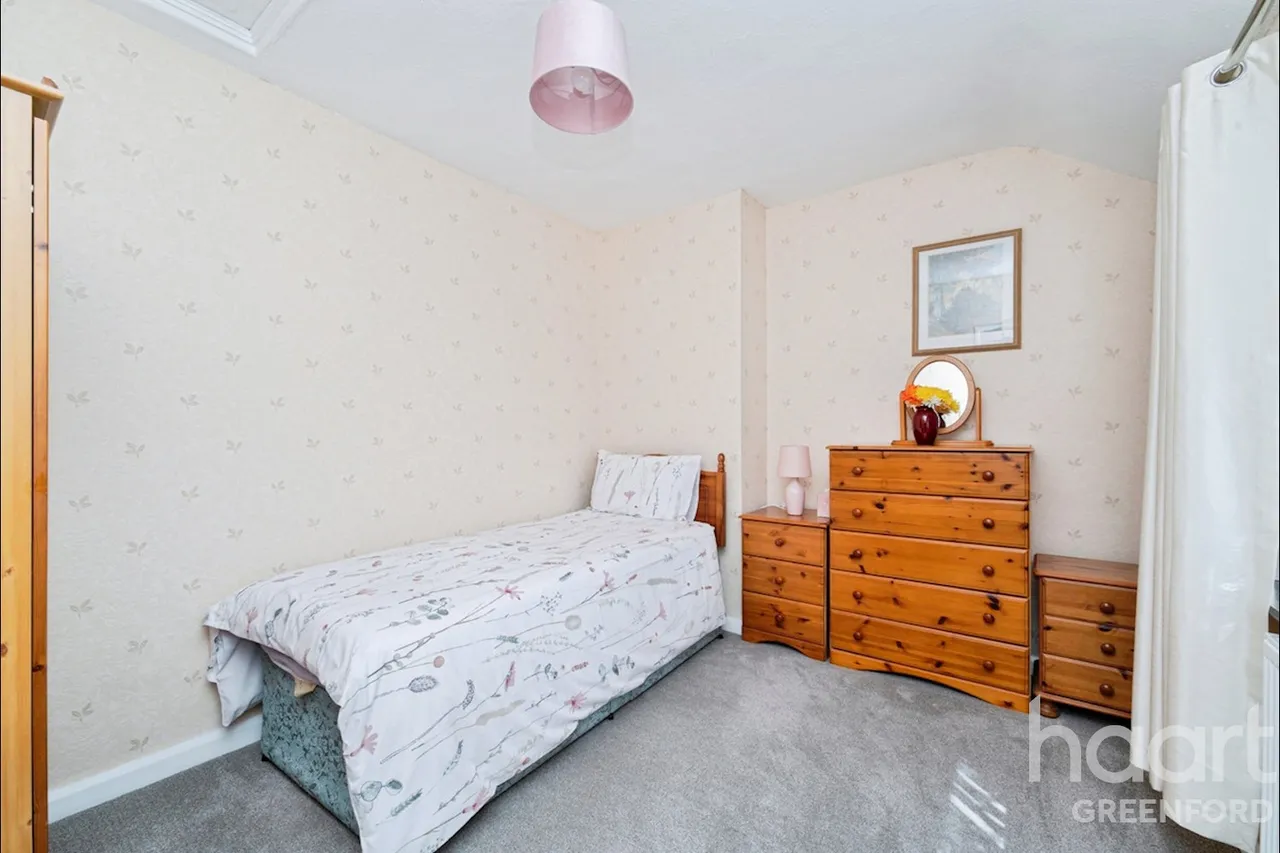 Hicks Avenue, Greenford, UB6, photo 8