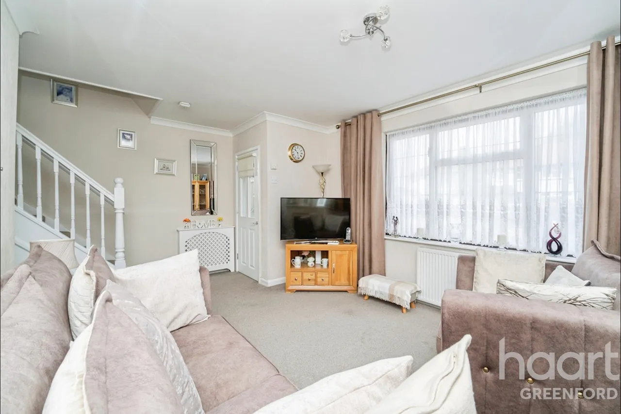 Hicks Avenue, Greenford, UB6, photo 5