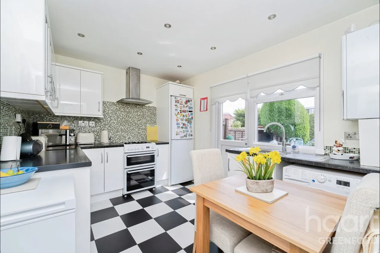 Hicks Avenue, Greenford, UB6, photo 11