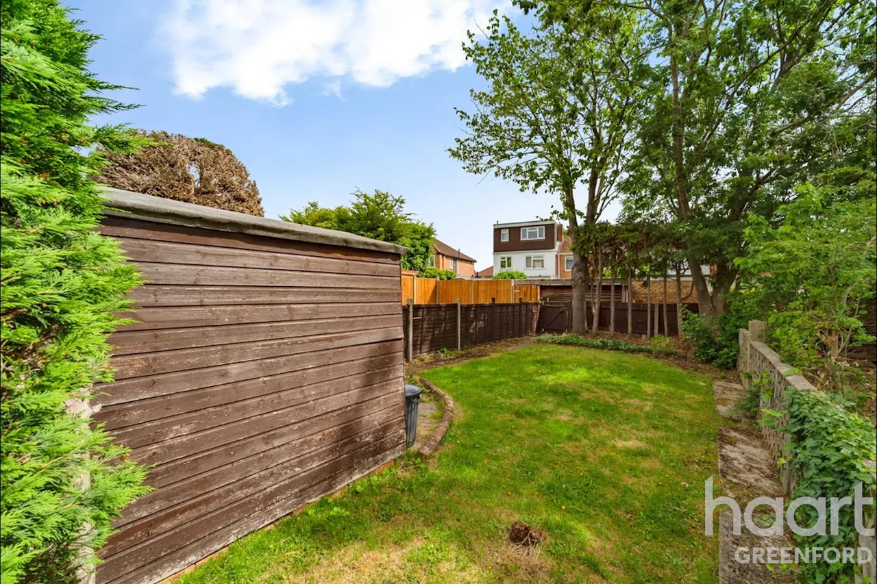Hicks Avenue, Greenford, UB6, photo 15