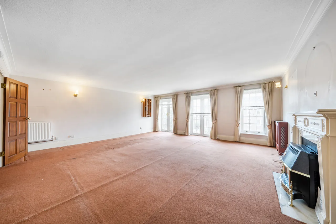Ashurst Close, Northwood, HA6, photo 3