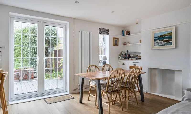 Kingston Avenue, Leatherhead, KT22, photo 6
