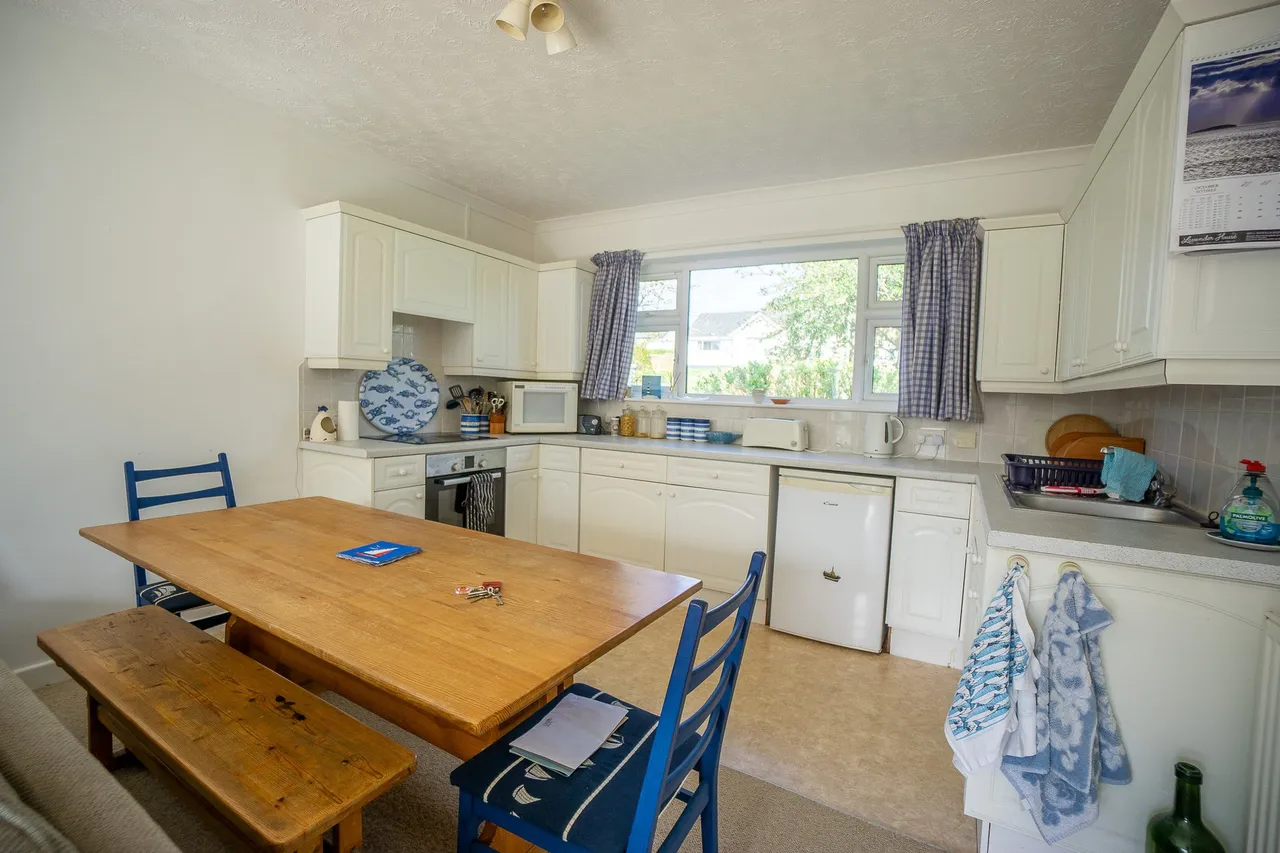 33, Cae du Estate, Abersoch, Pwllheli, Gwynedd, LL53 7EN, photo 10