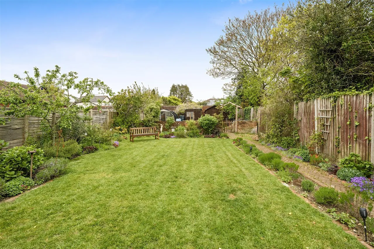 Bridge Road, Sarisbury Green, photo 16