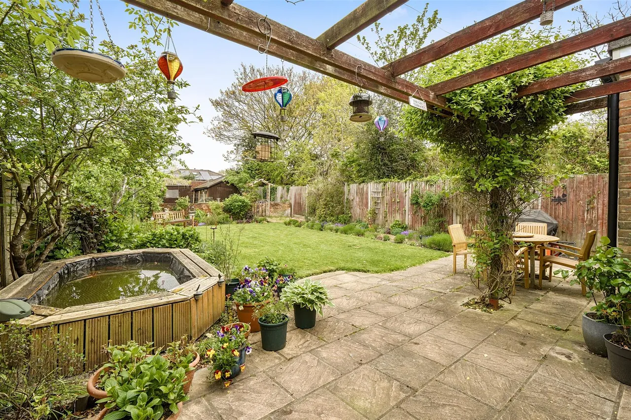 Bridge Road, Sarisbury Green, photo 15