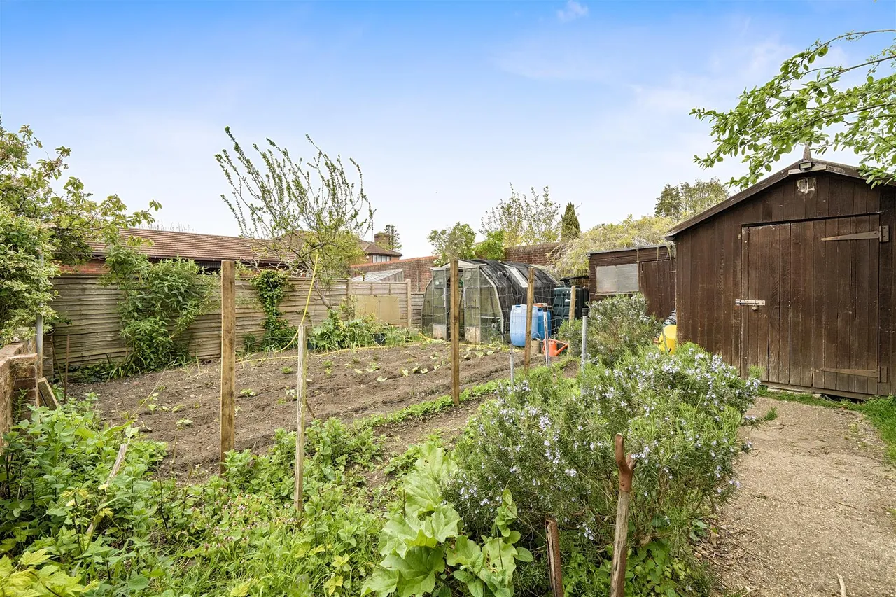 Bridge Road, Sarisbury Green, photo 17