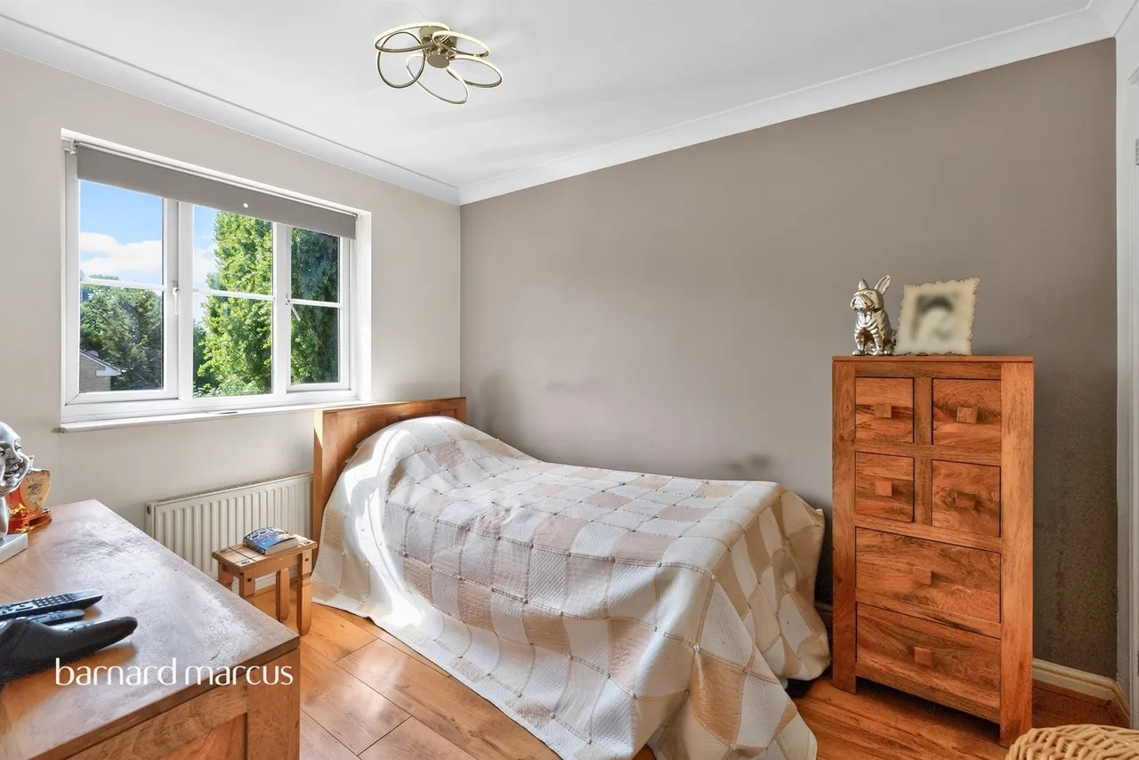 Halton Close, London, N11, photo 19