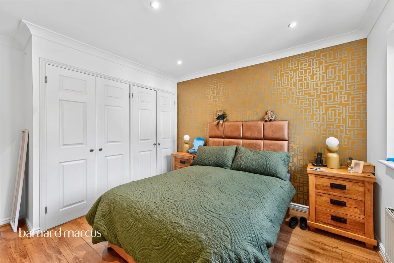 Halton Close, London, N11, photo 14