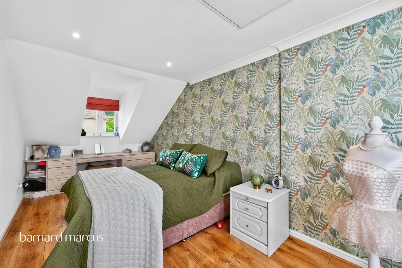 Halton Close, London, N11, photo 9