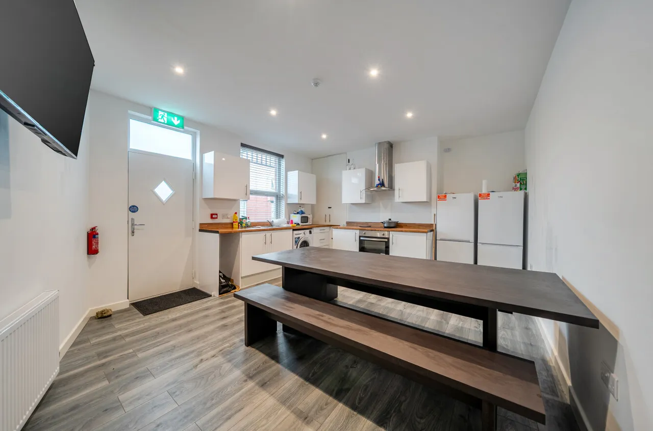 Burlington Road, Leeds, LS11, photo 2