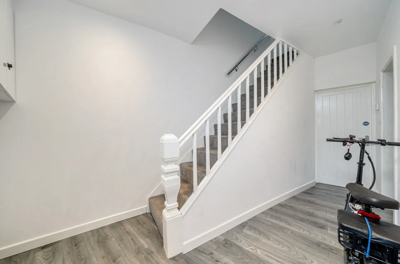 Burlington Road, Leeds, LS11, photo 4