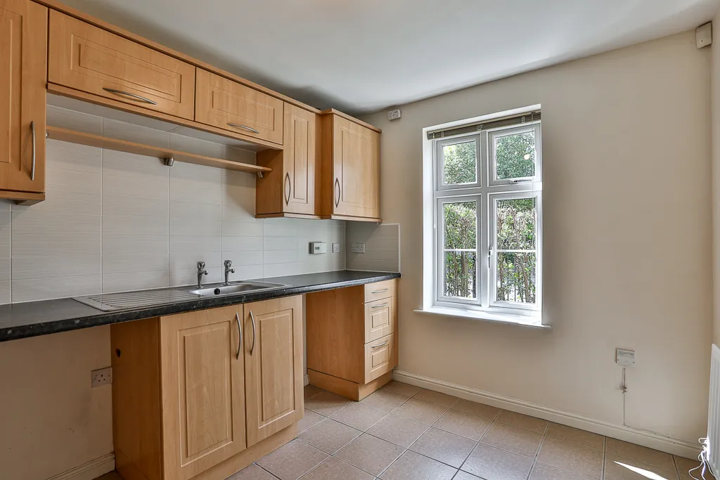 Thatcham Avenue, Kingsway, Gloucester, GL2, photo 4