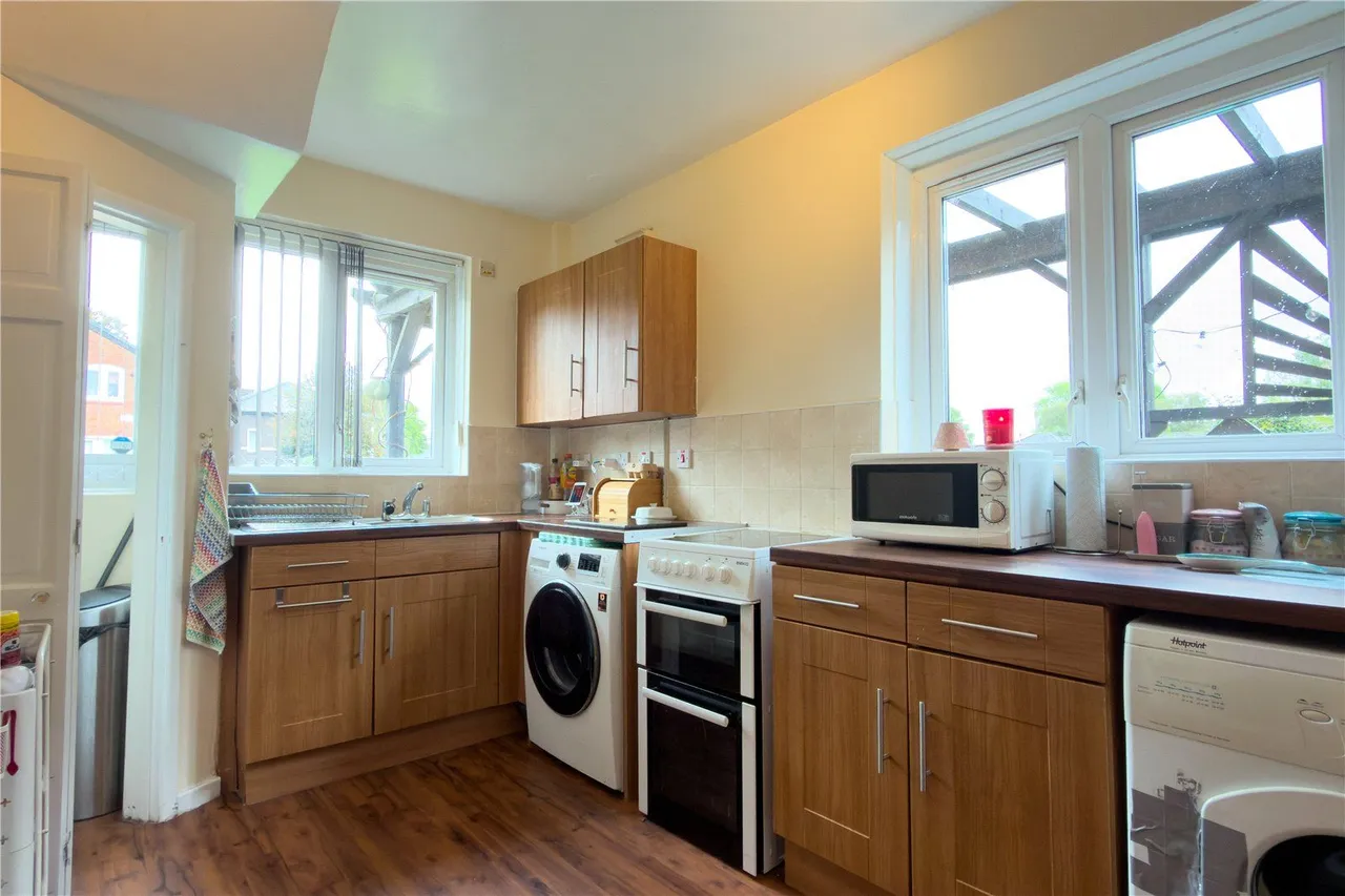 Cobham Avenue, Moston, M40, photo 4