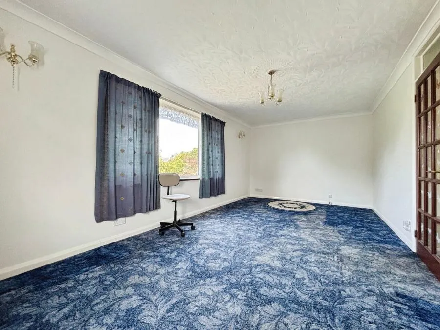 Ash Road, Newport, PO30, photo 5