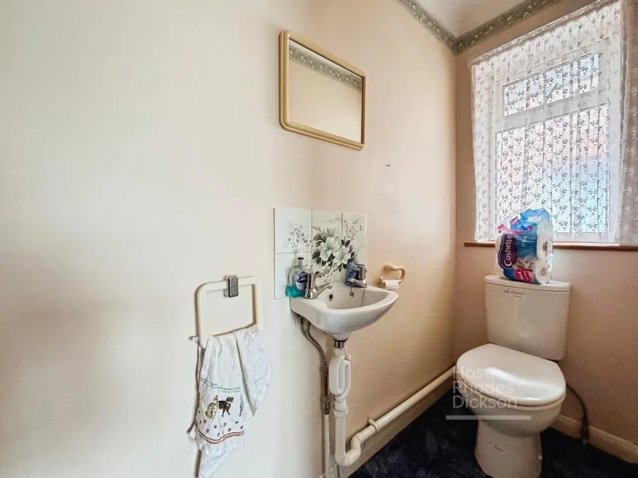 Ash Road, Newport, PO30, photo 11