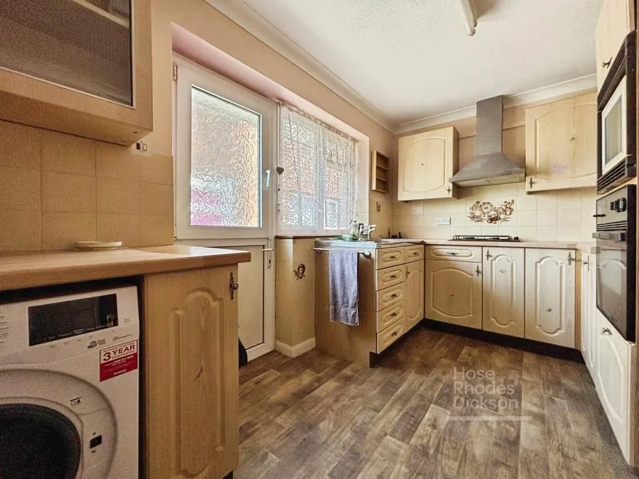 Ash Road, Newport, PO30, photo 4