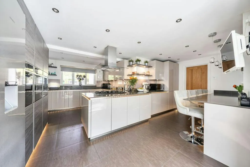 Balcombe Road, Horley, RH6, photo 17