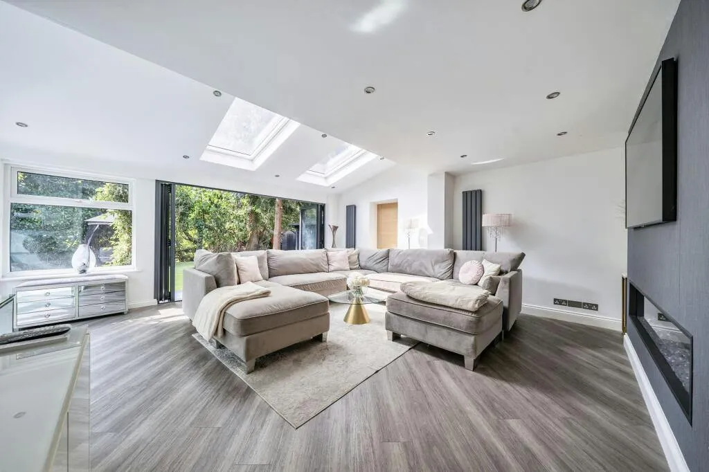 Balcombe Road, Horley, RH6, photo 11